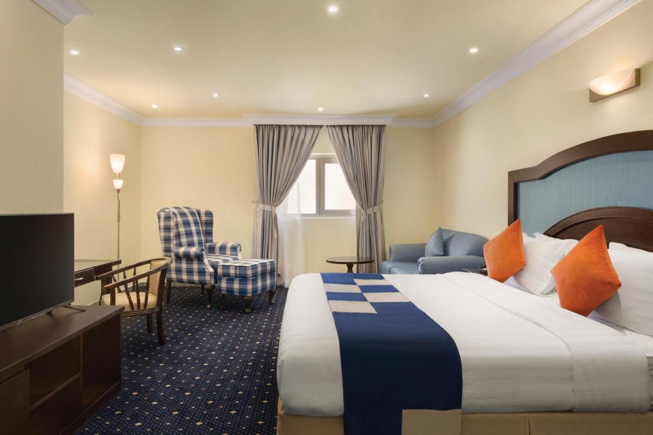 Howard Johnson Dammam Hotel Екстериор снимка