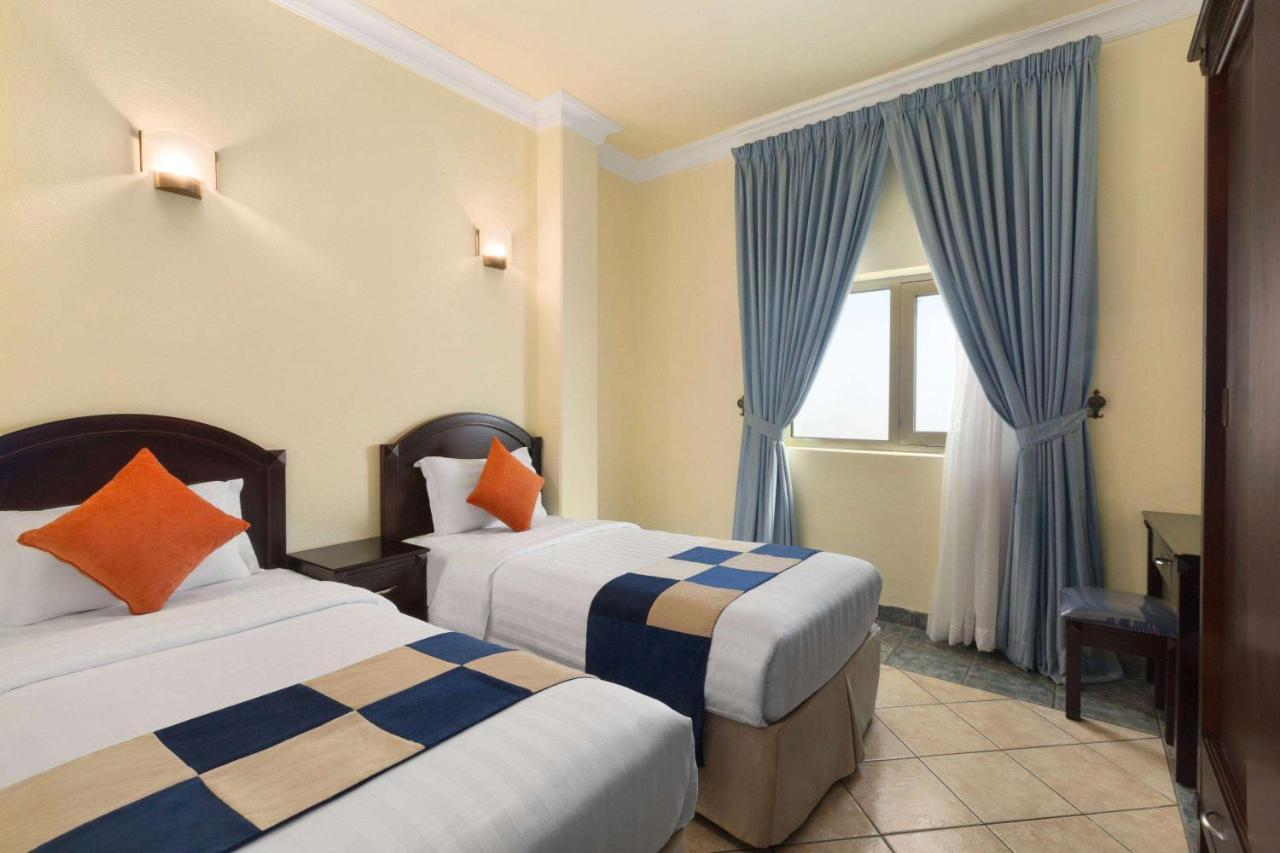 Howard Johnson Dammam Hotel Екстериор снимка