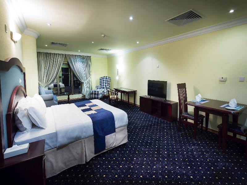Howard Johnson Dammam Hotel Екстериор снимка